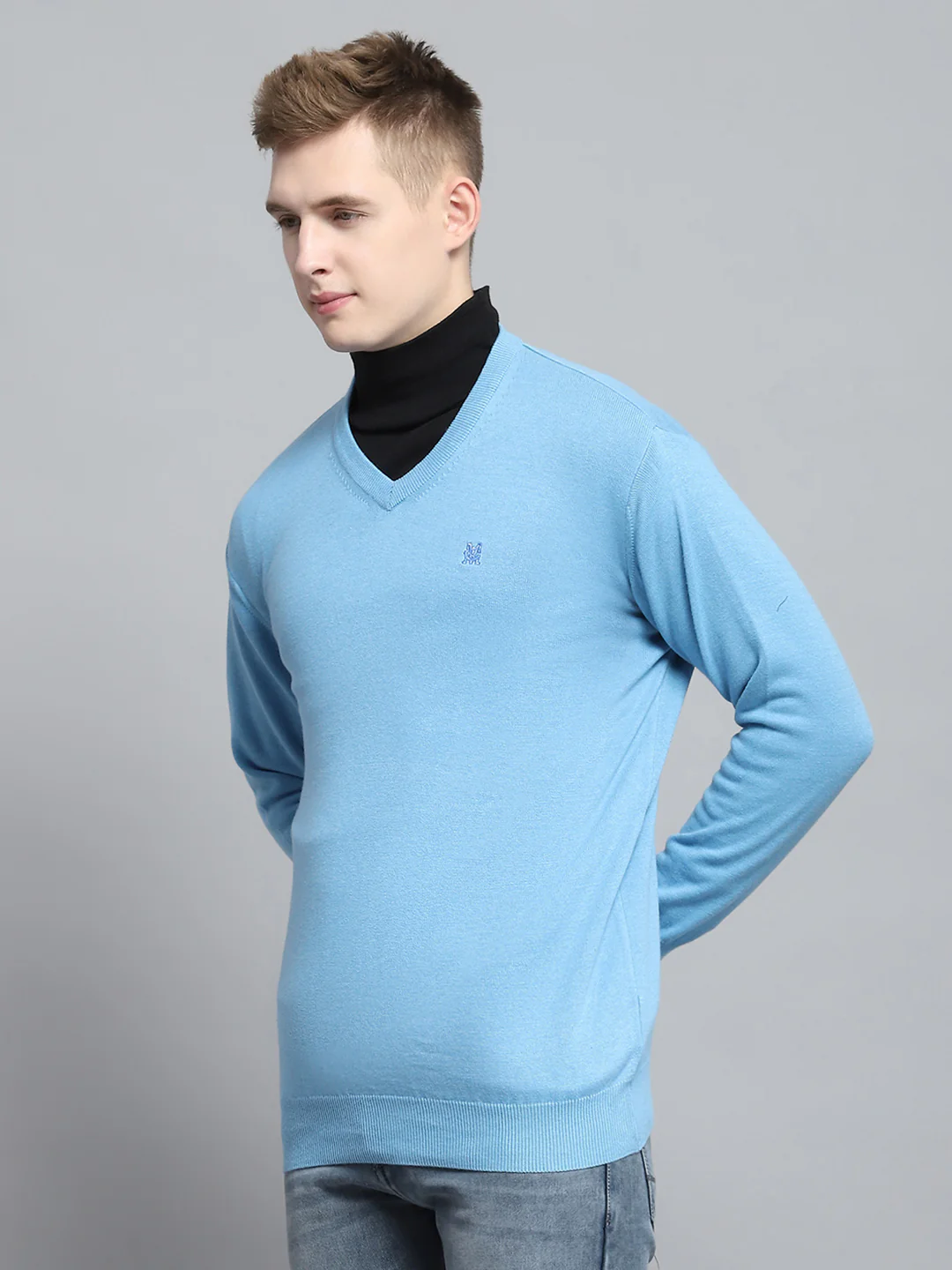 Men Blue Solid V Neck Full Sleeve Pullover - Image 3