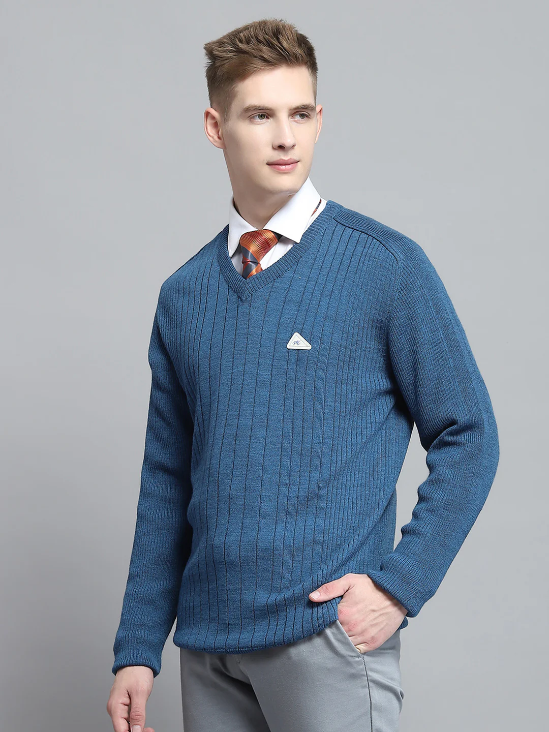 Men Blue Solid V Neck Full Sleeve Pullover - Image 3