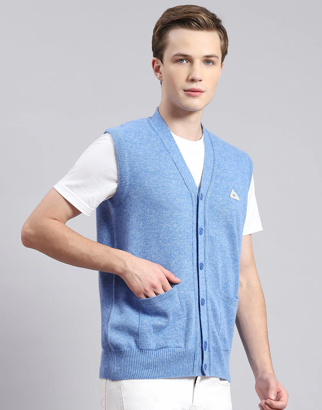Men Blue Solid V Neck Sleeveless Sweater - Image 4