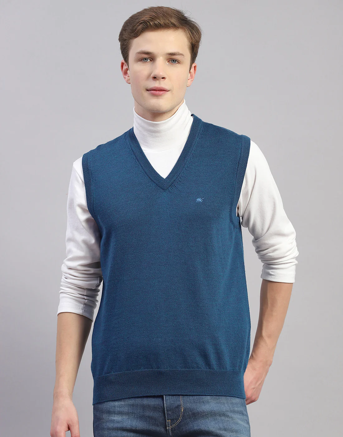 Men Blue Solid V Neck Sleeveless Sweater - Image 3