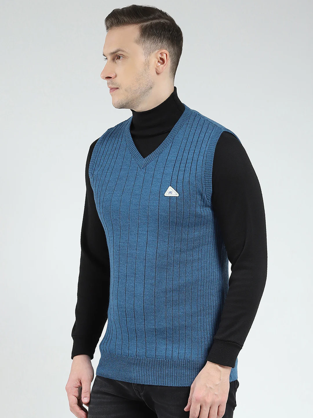 Men Blue Solid V Neck Sleeveless Sweater - Image 3
