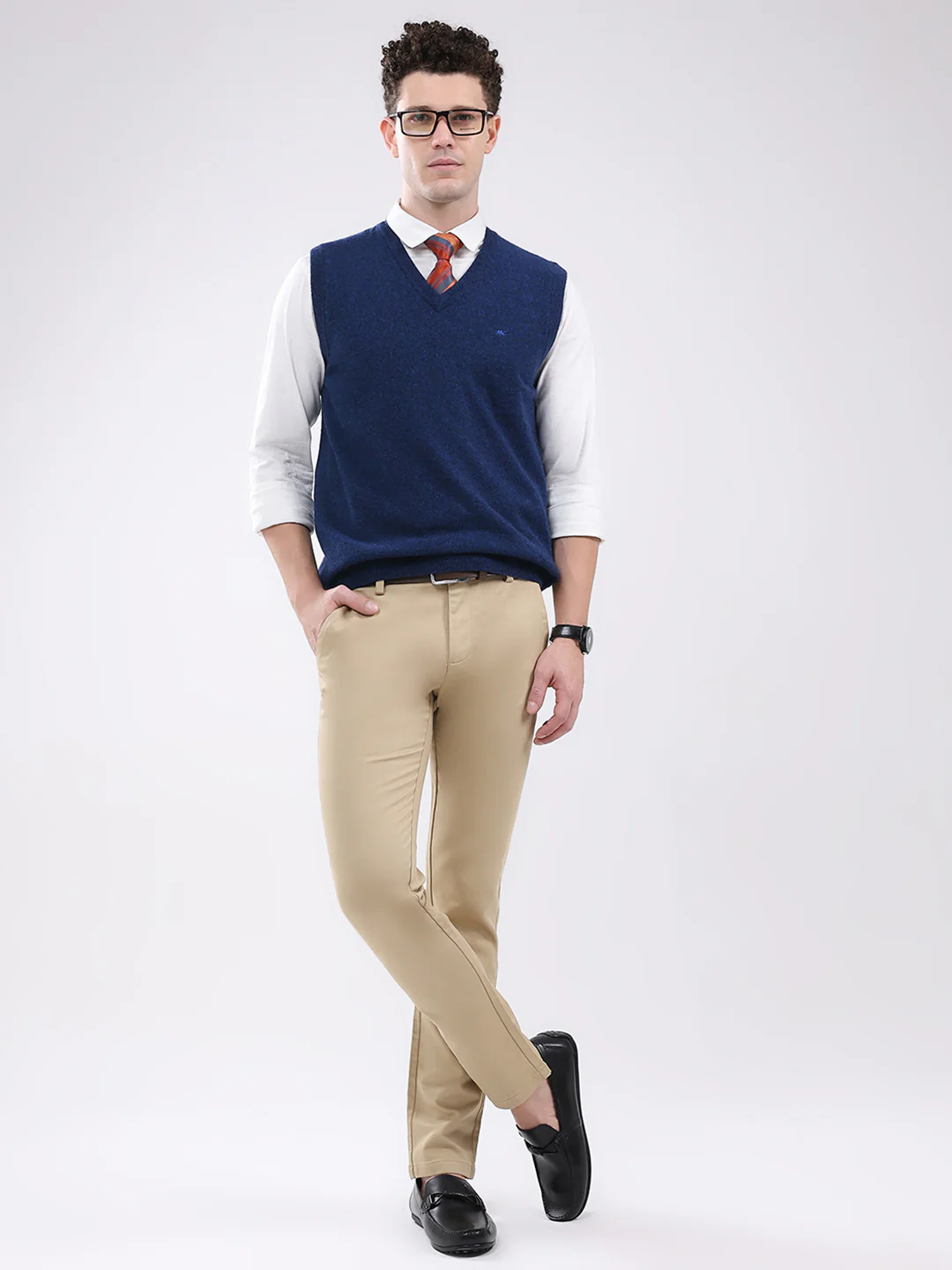 Men Blue Solid V Neck Sleeveless Sweater - Image 2