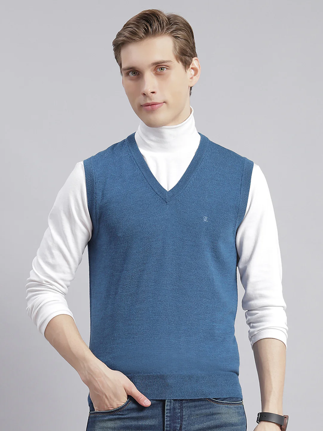 Men Blue Solid V Neck Sleeveless Sweaters/Pullovers - Image 2