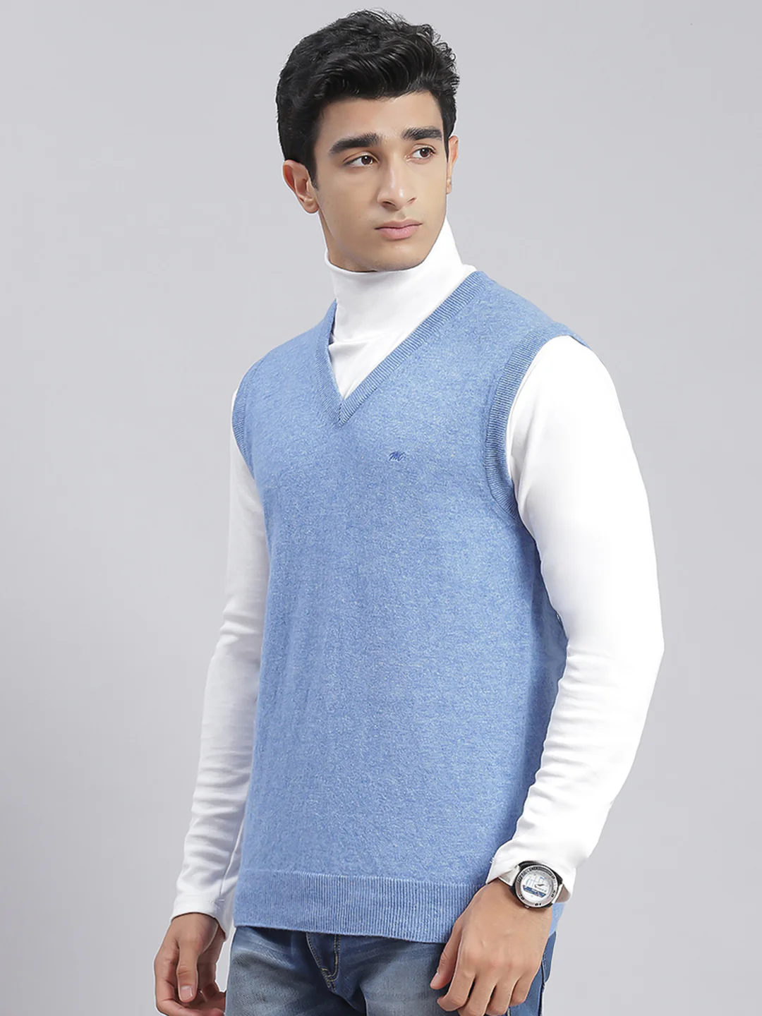 Men Blue Solid V Neck Sleeveless Sweaters/Pullovers - Image 3