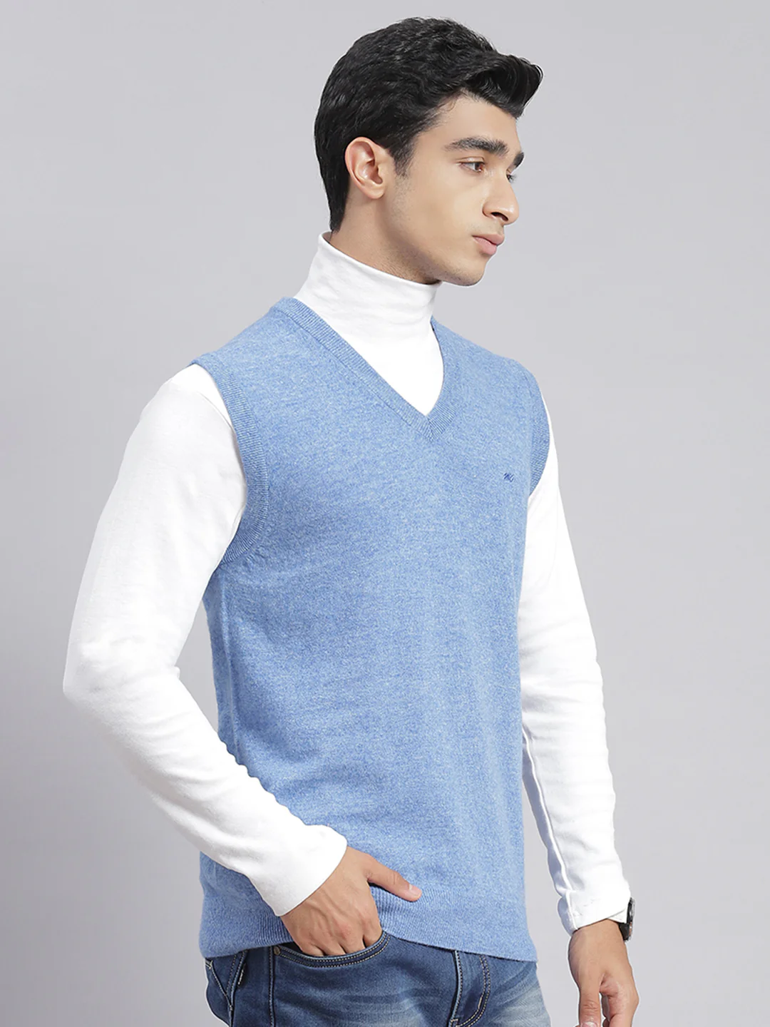 Men Blue Solid V Neck Sleeveless Sweaters/Pullovers - Image 4