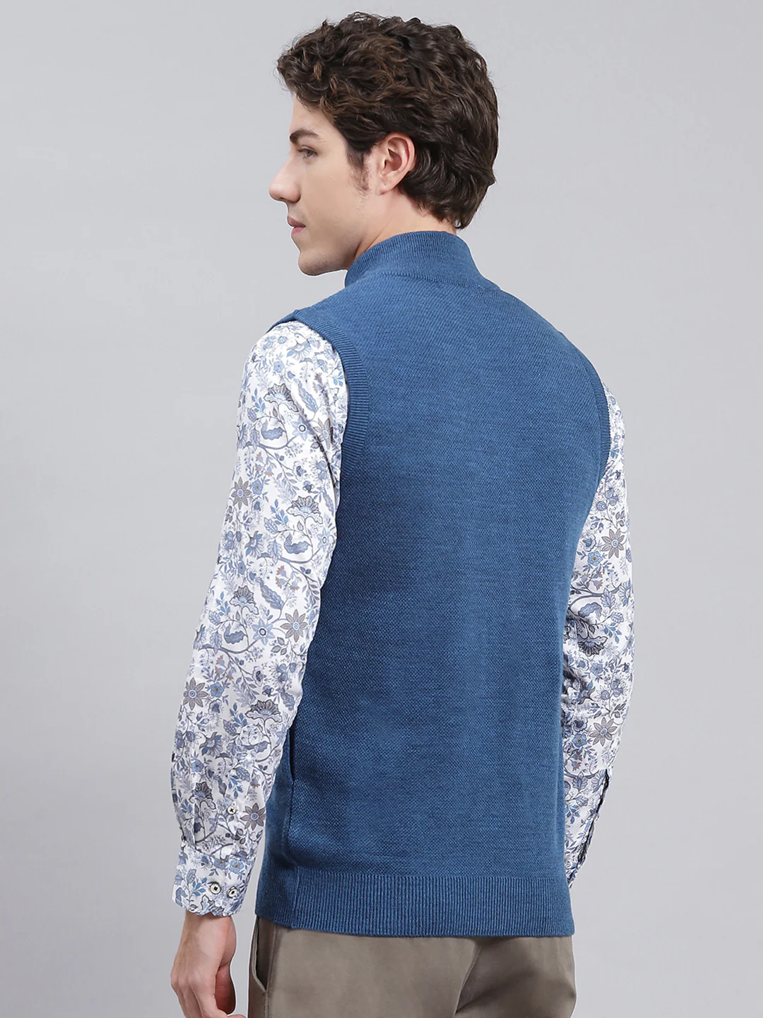 Men Blue Solid Wool blend Sweater - Image 5