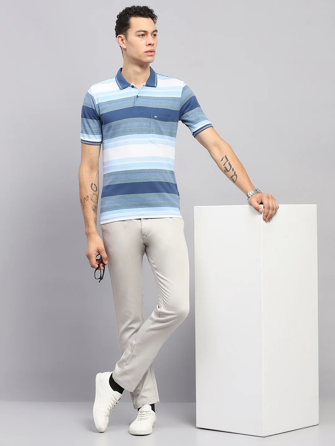Men Blue Stripe Collar Half Sleeve T-Shirt - Image 2