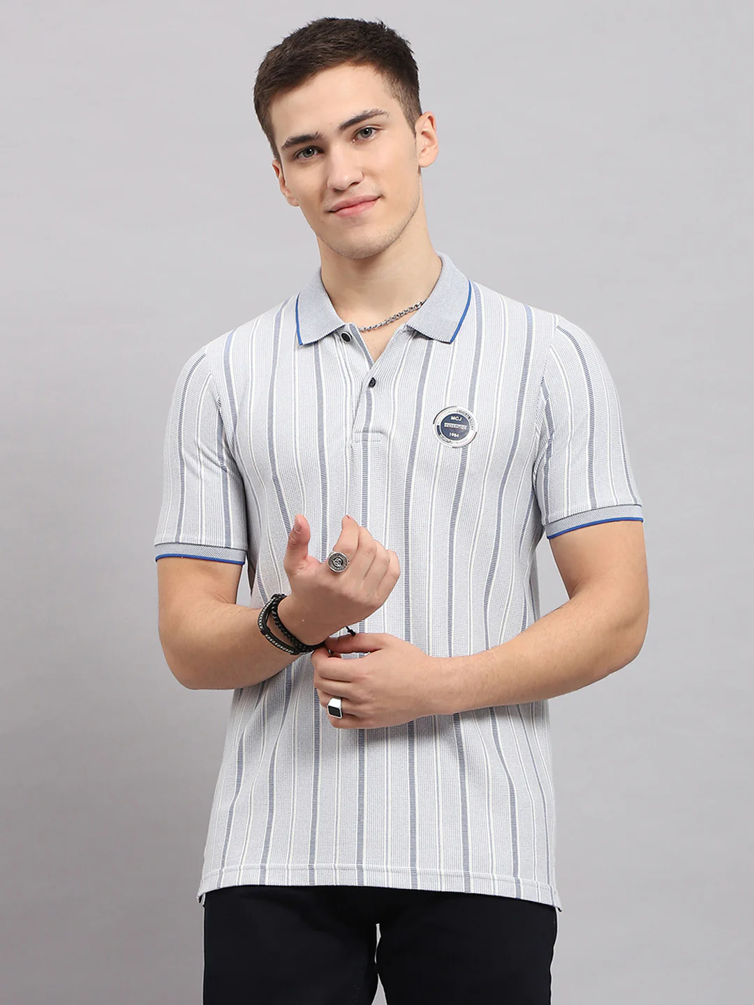 Men Blue Stripe Collar Half Sleeve T-Shirt - Image 2