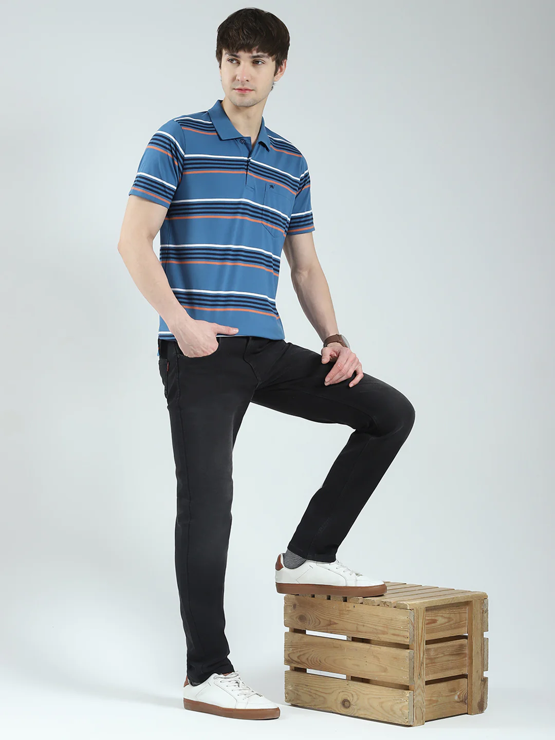 Men Blue Stripe Collar Half Sleeve T-Shirt - Image 2