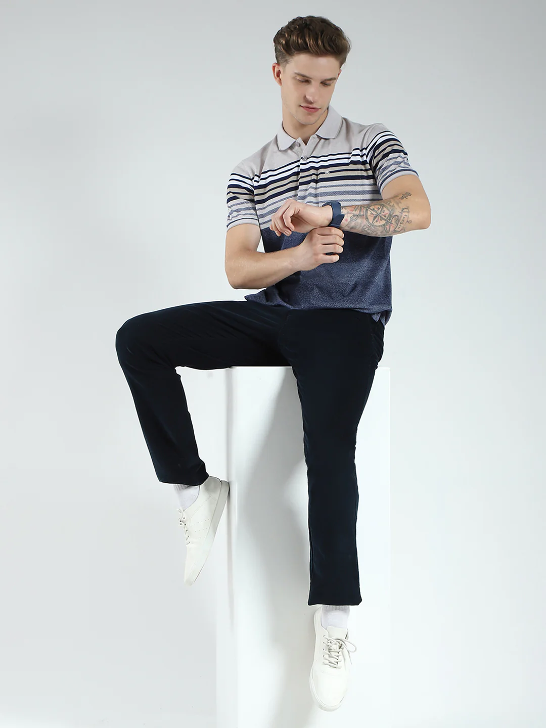 Men Blue Stripe Collar Half Sleeve T-Shirt - Image 2