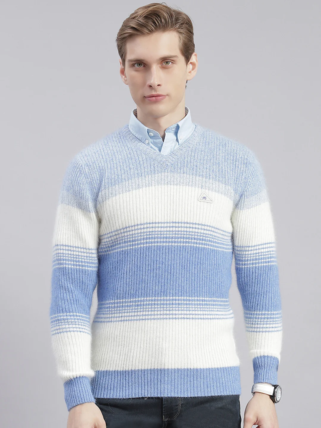 Men Blue Stripe V Neck Full Sleeve Sweaters/Pullovers - Image 3