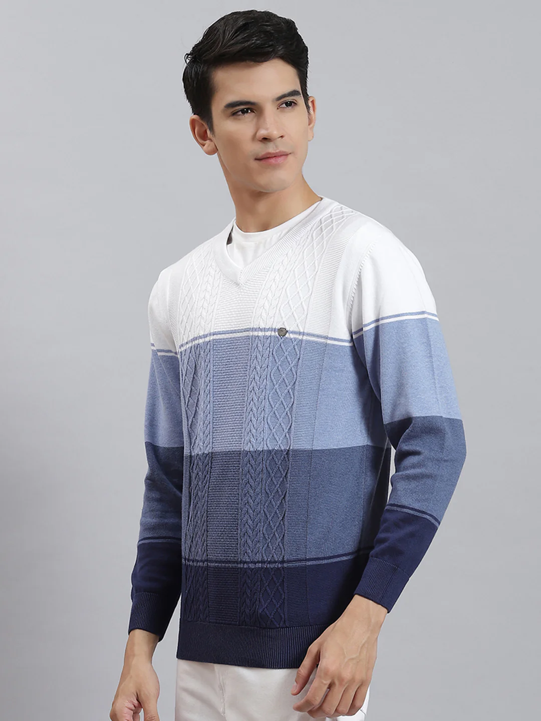 Men Blue Stripe V Neck Full Sleeve Sweaters/Pullovers - Image 3