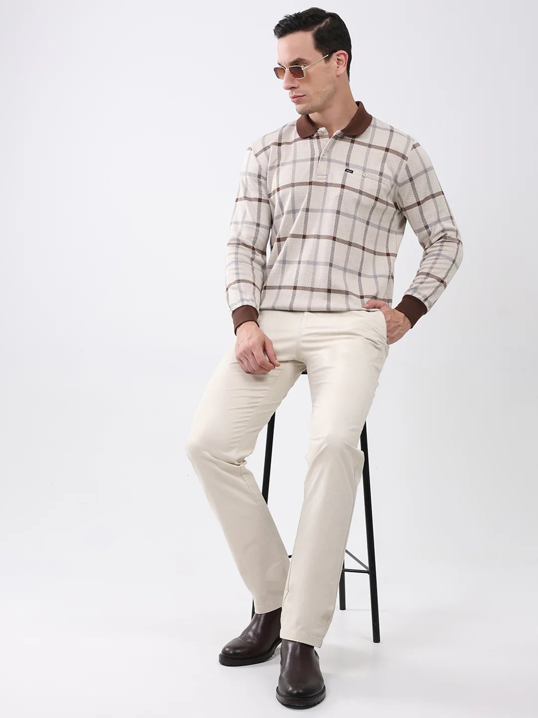 Men Brown Abstract Collar Full Sleeve Winter T-Shirt - Image 2