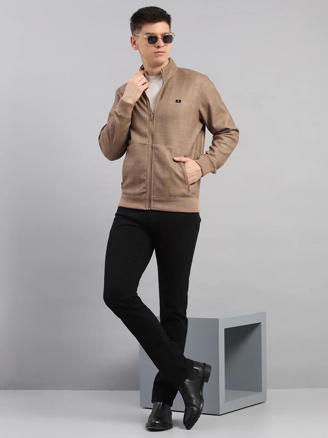 Men Brown Check Collar Full Sleeve Reversible Sweatshirt - Image 2