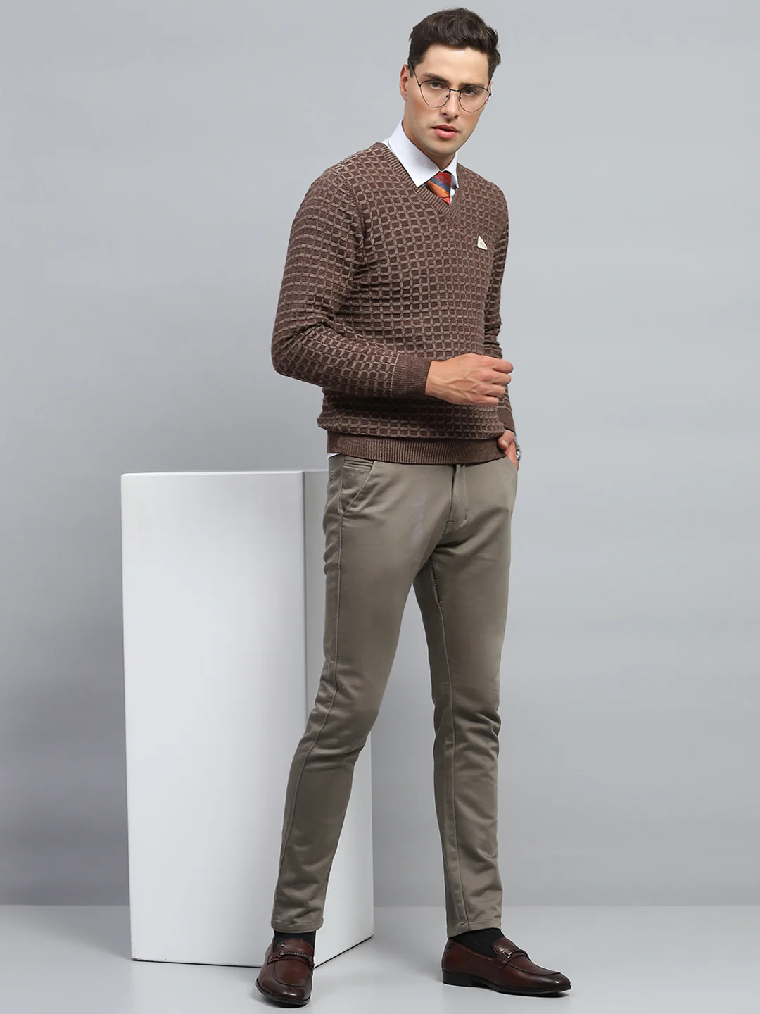 Men Brown Check V Neck Full Sleeve Pullover - Image 2
