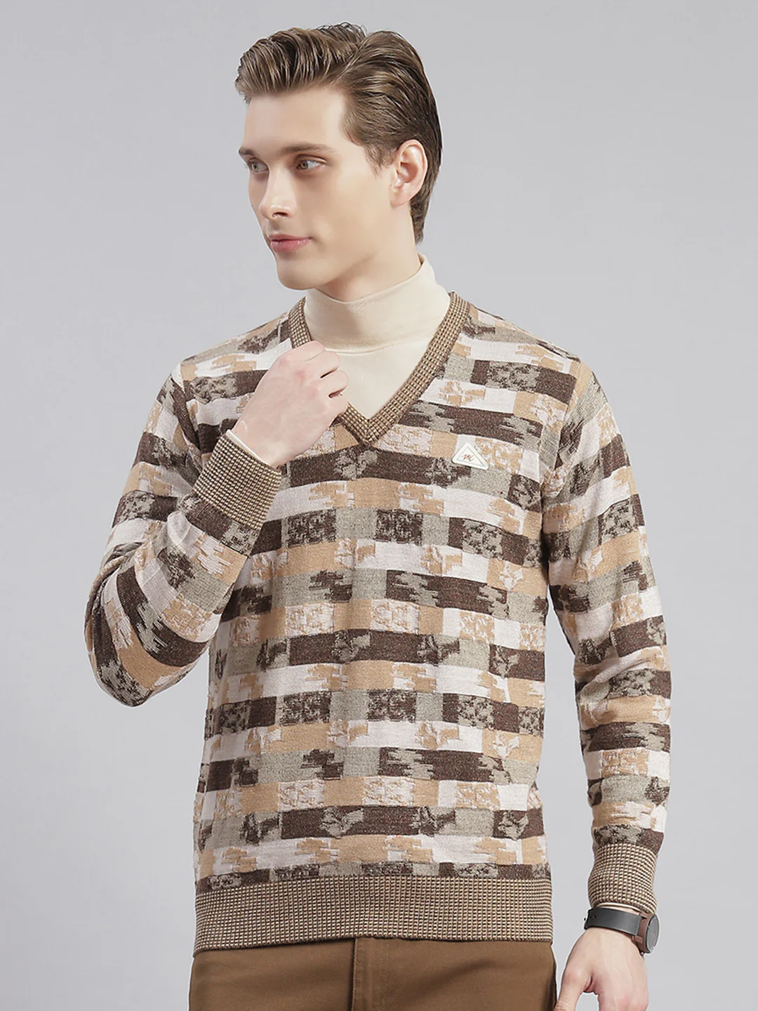 Men Brown Self Design V Neck Full Sleeve Cardigans - Image 2