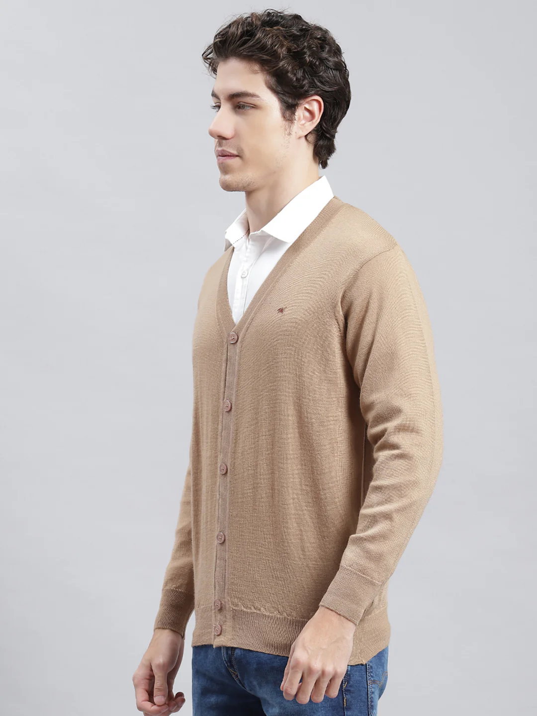 Men Brown Solid Cardigan - Image 4