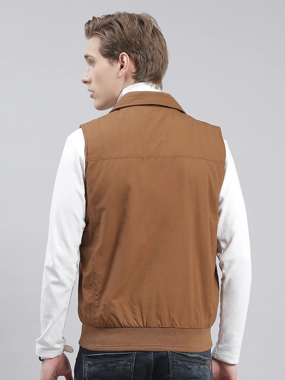 Men Brown Solid Collar Sleeveless Jackets - Image 3