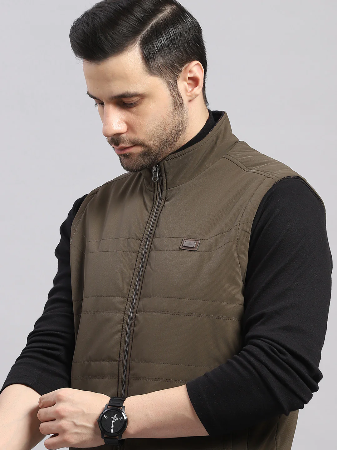 Men Brown Solid Collar Sleeveless Reversible Jacket - Image 9