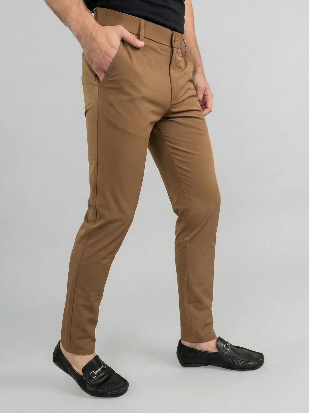 Men Brown Solid Slim Fit Trouser - Image 2