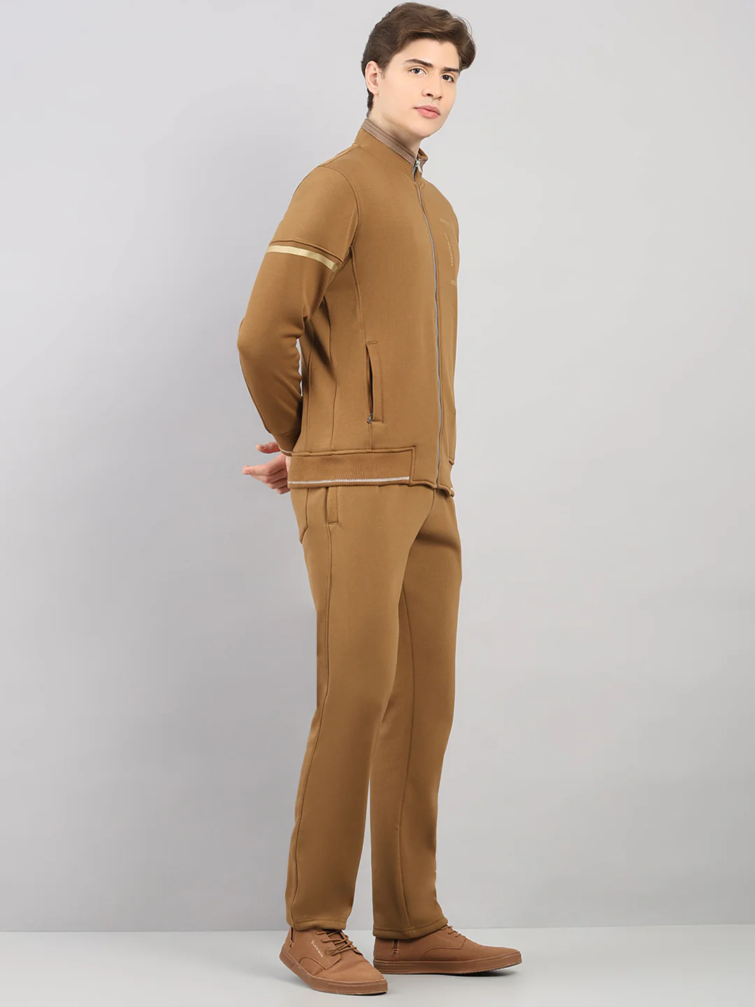 Men Brown Solid Stand Collar Full Sleeve Winter Tracksuit - Image 4