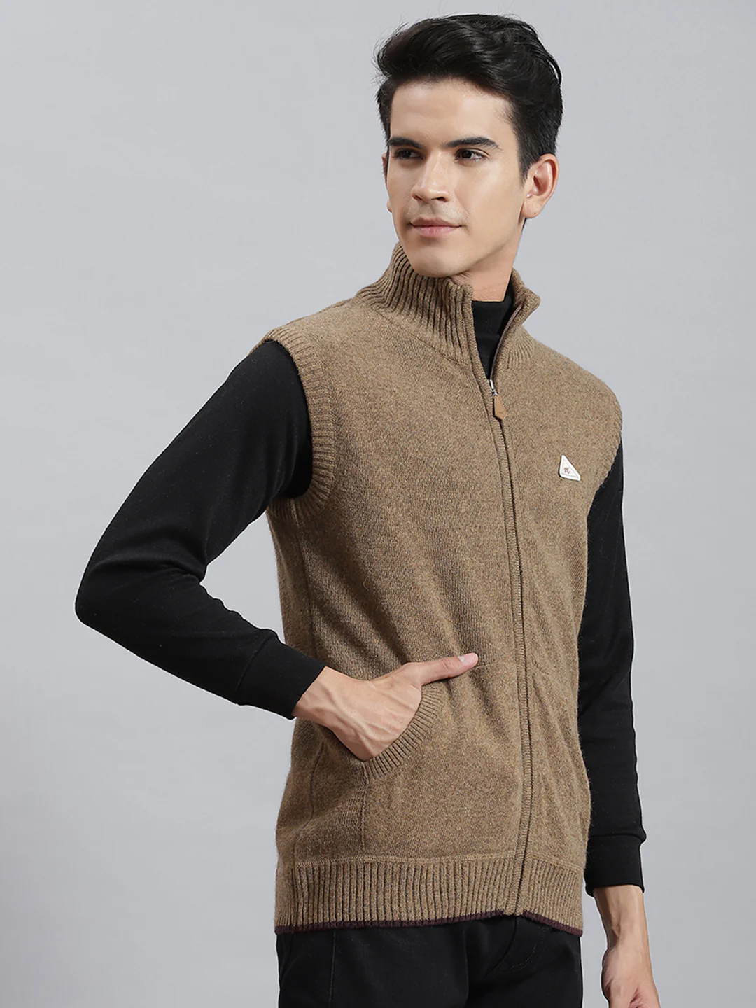 Men Brown Solid Stand Collar Sleeveless Sweaters/Pullovers - Image 4