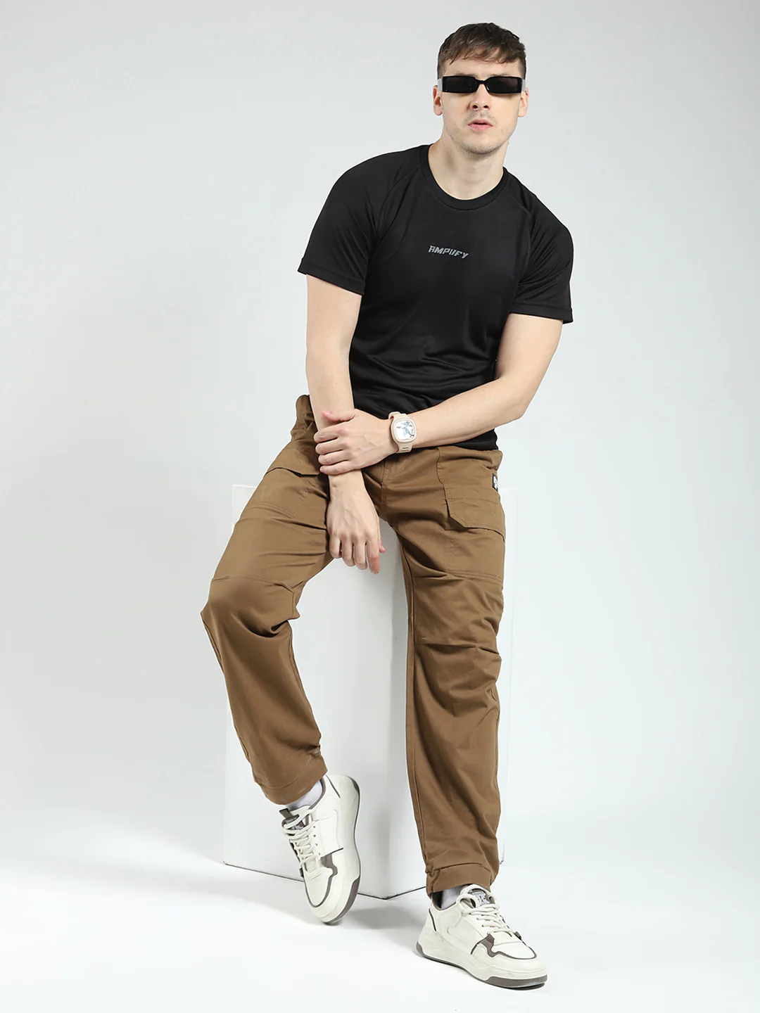Rock.it Men Brown Solid Straight Fit Cargo - Image 2