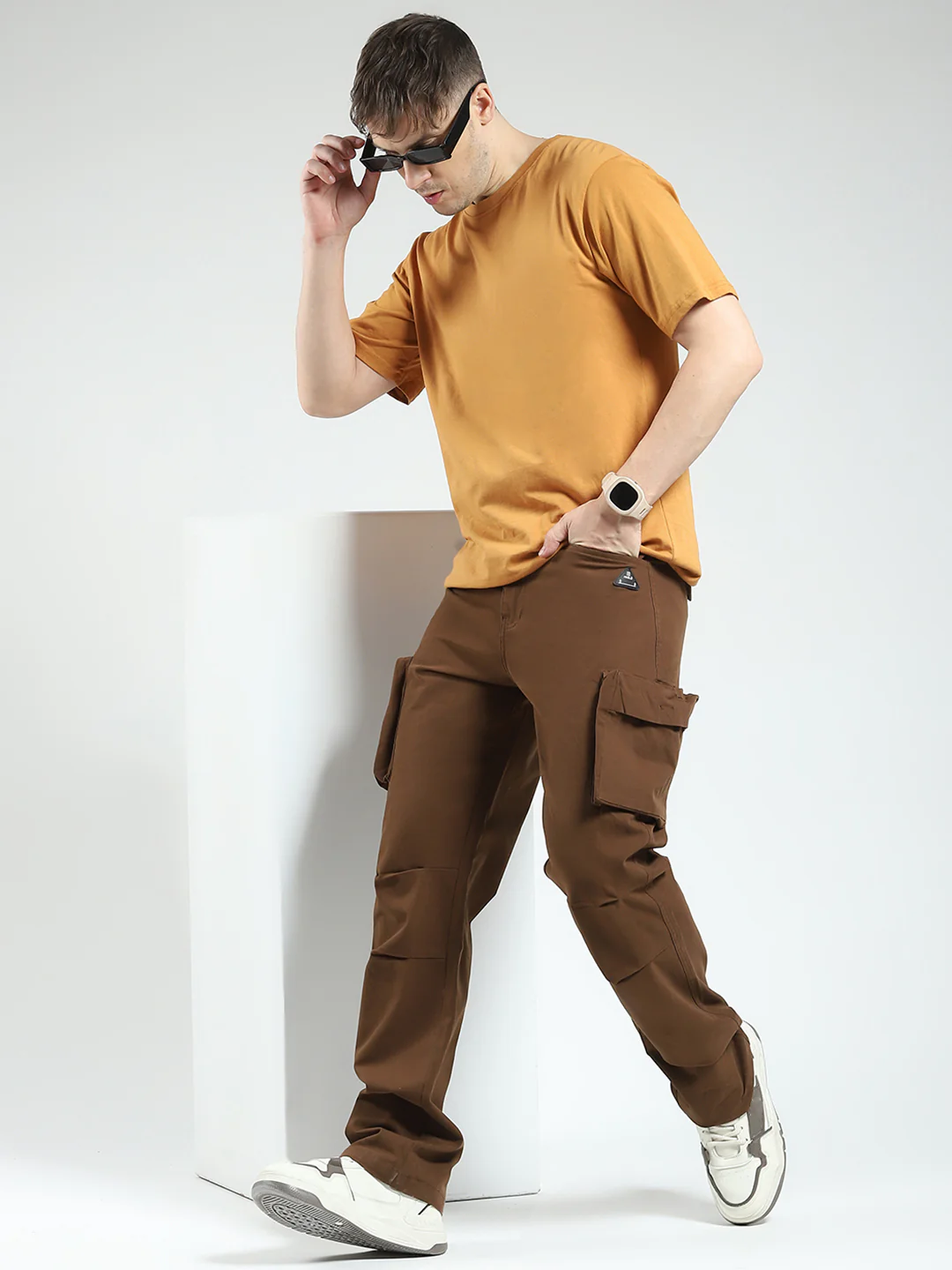 Rock.it Men Brown Solid Straight Fit Cargo - Image 2
