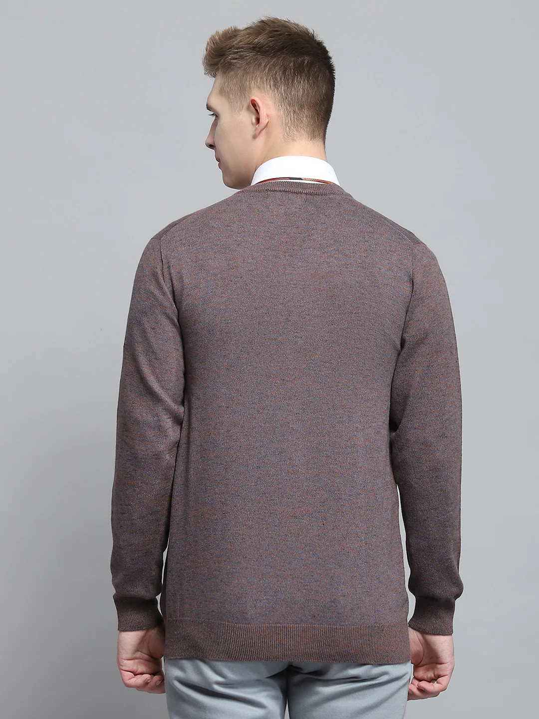 Men Brown Solid V Neck Full Sleeve Pullover - Image 5
