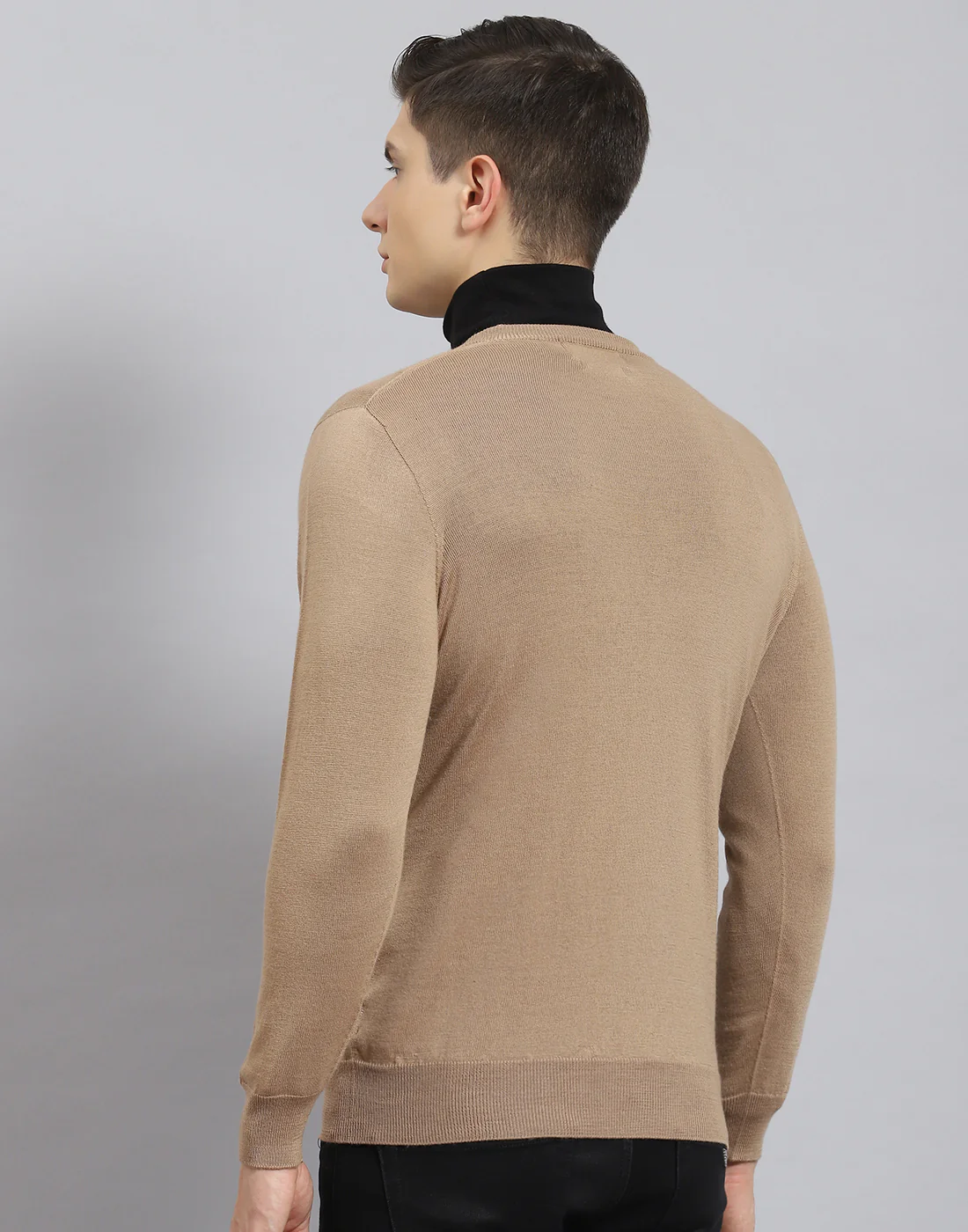 Men Brown Solid V Neck Full Sleeve Sweater - Image 7