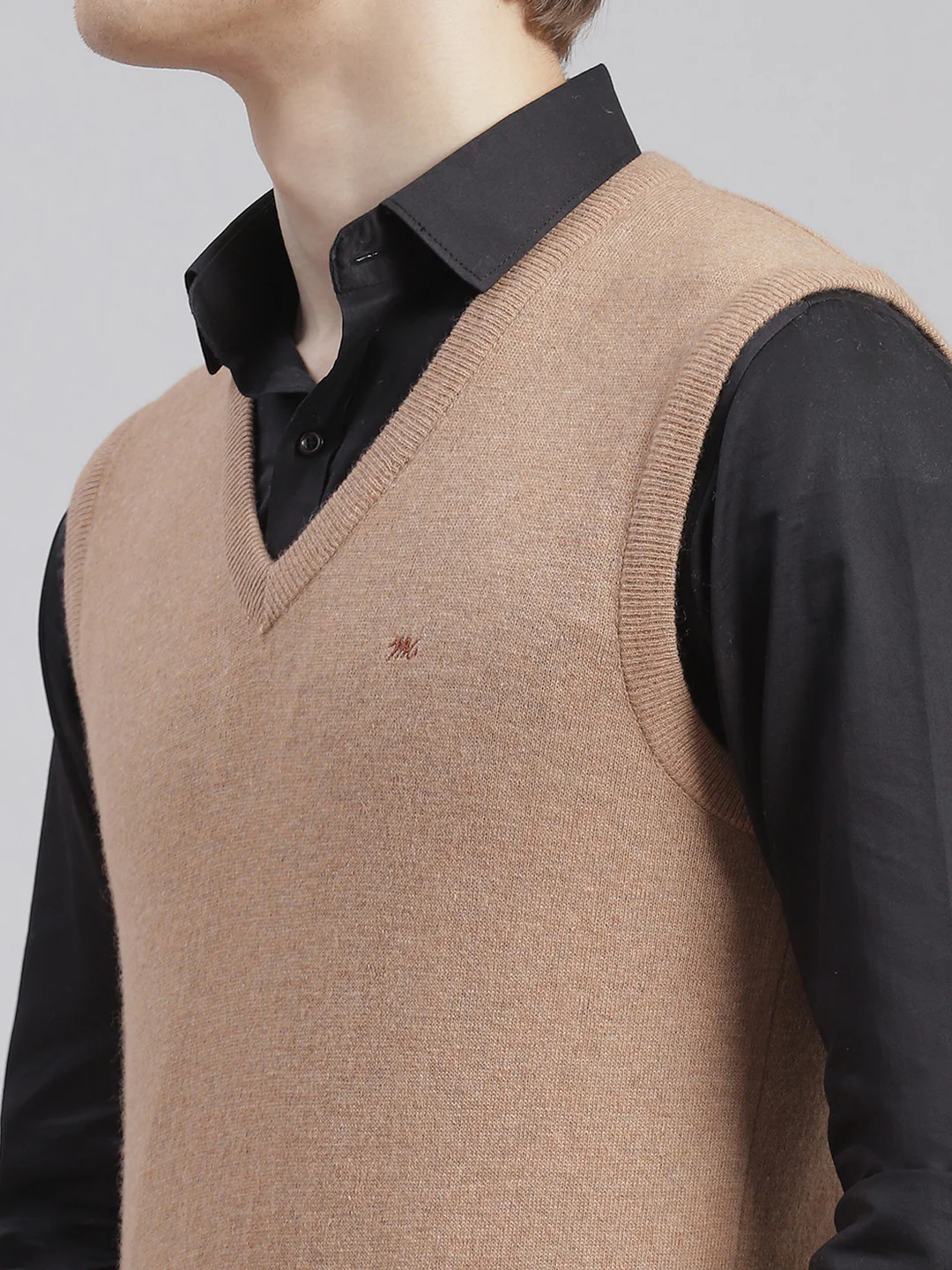 Men Brown Solid V Neck Sleeveless Sweaters/Pullovers - Image 6