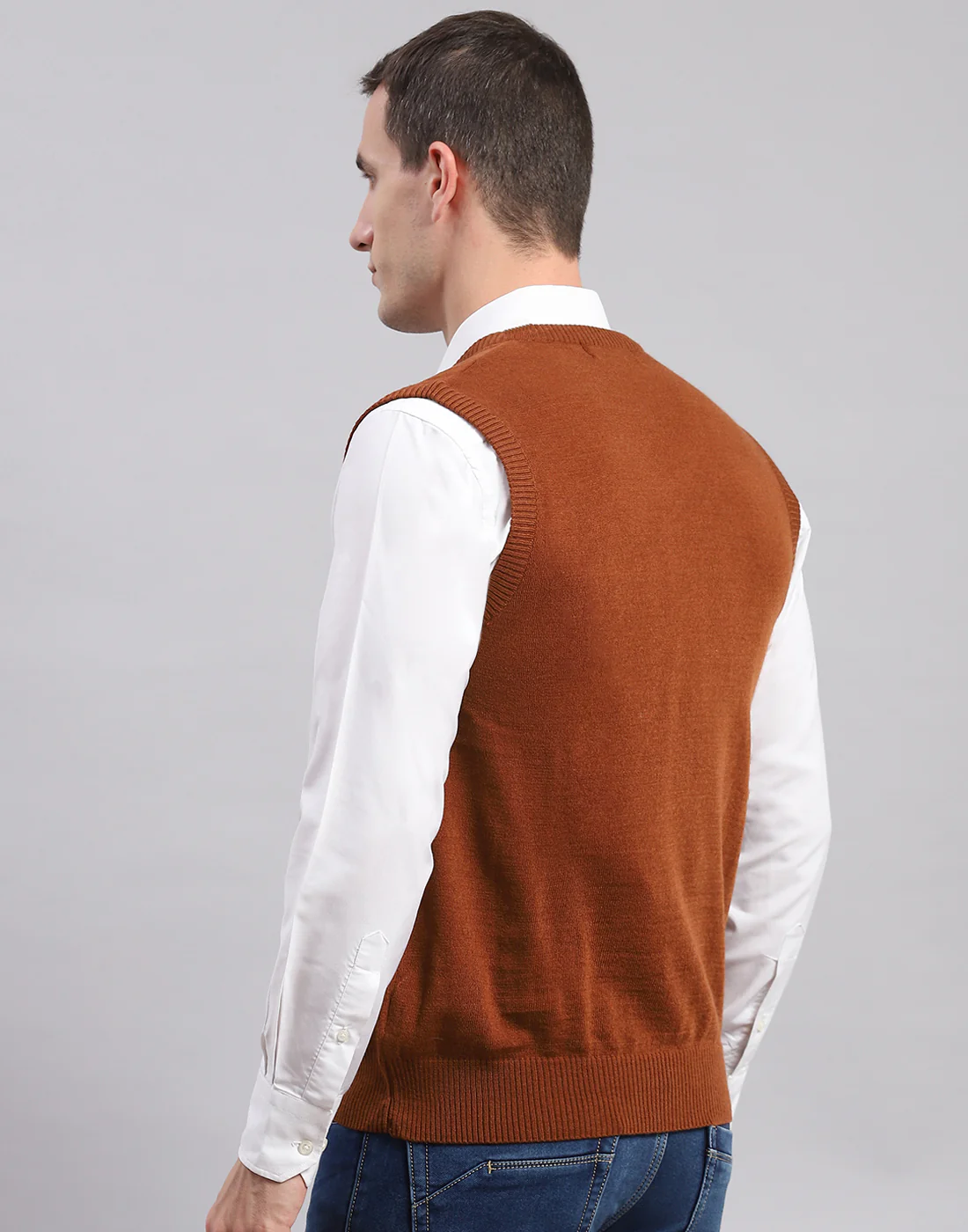 Men Brown Solid V Neck Sleeveless Sweaters/Pullovers - Image 5
