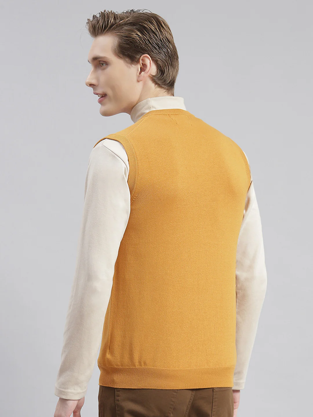 Men Brown Solid V Neck Sleeveless Sweaters/Pullovers - Image 3