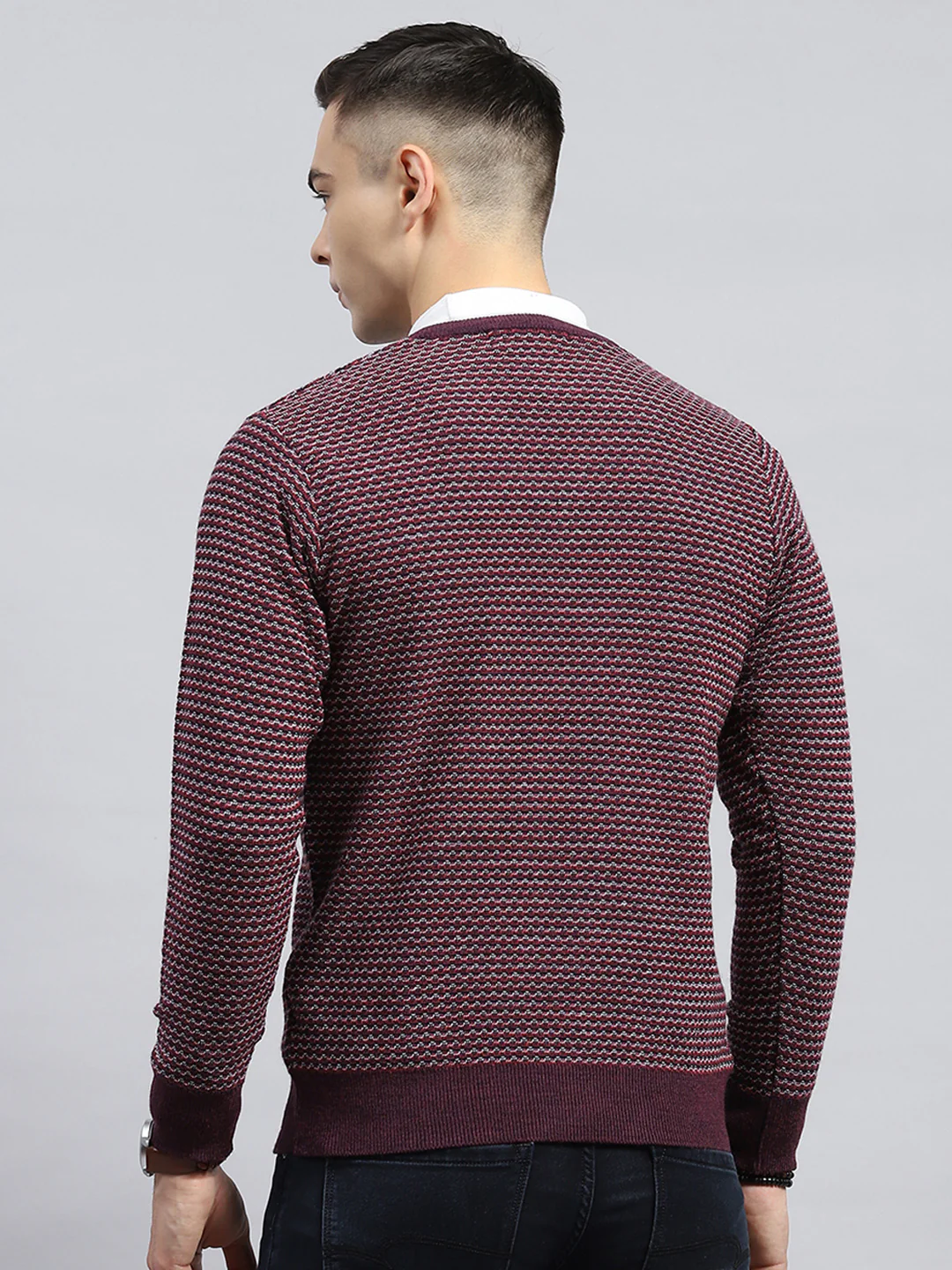 Men Burgundy Self Design V Neck Full Sleeve Pullover - Image 5