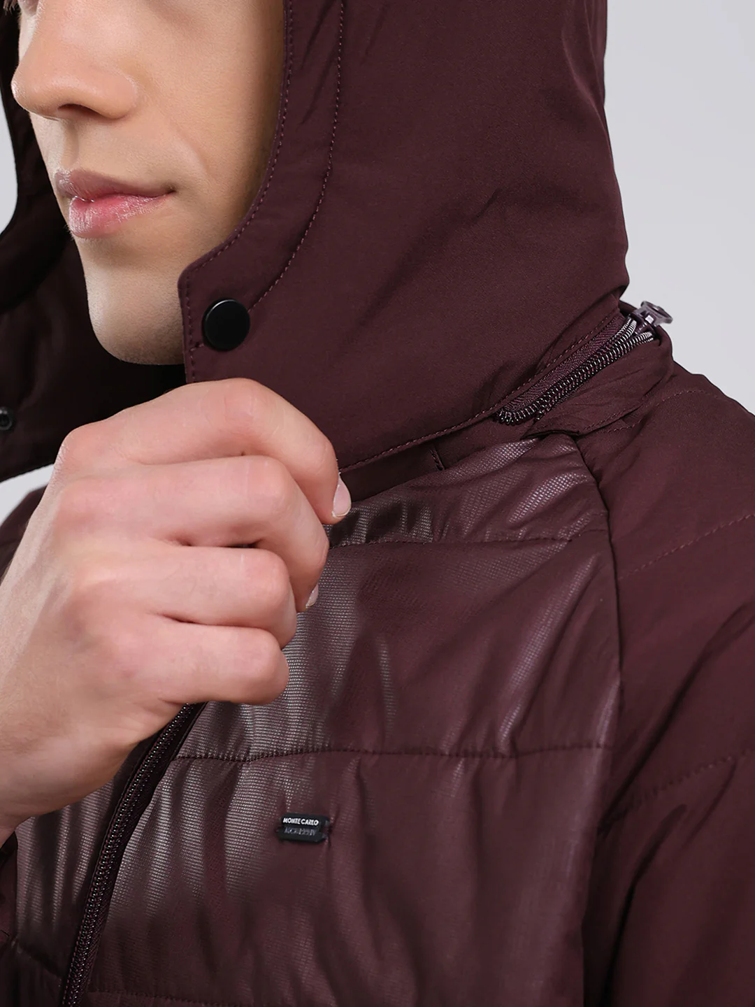 Men Burgundy Solid Hooded Full Sleeve Jacket - Image 7
