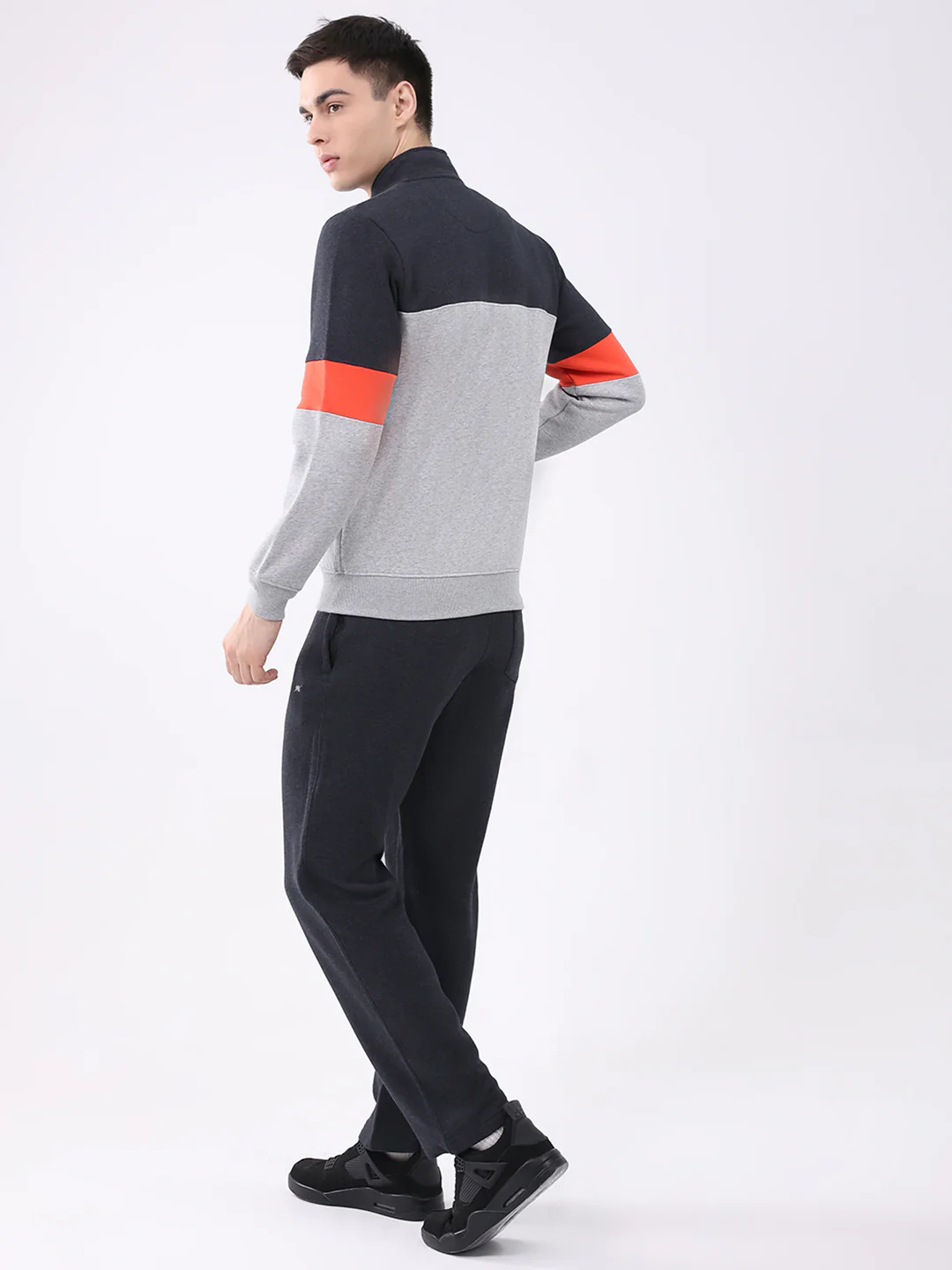 Men Charcoal Printed Collar Full Sleeve Winter Tracksuit - Image 5