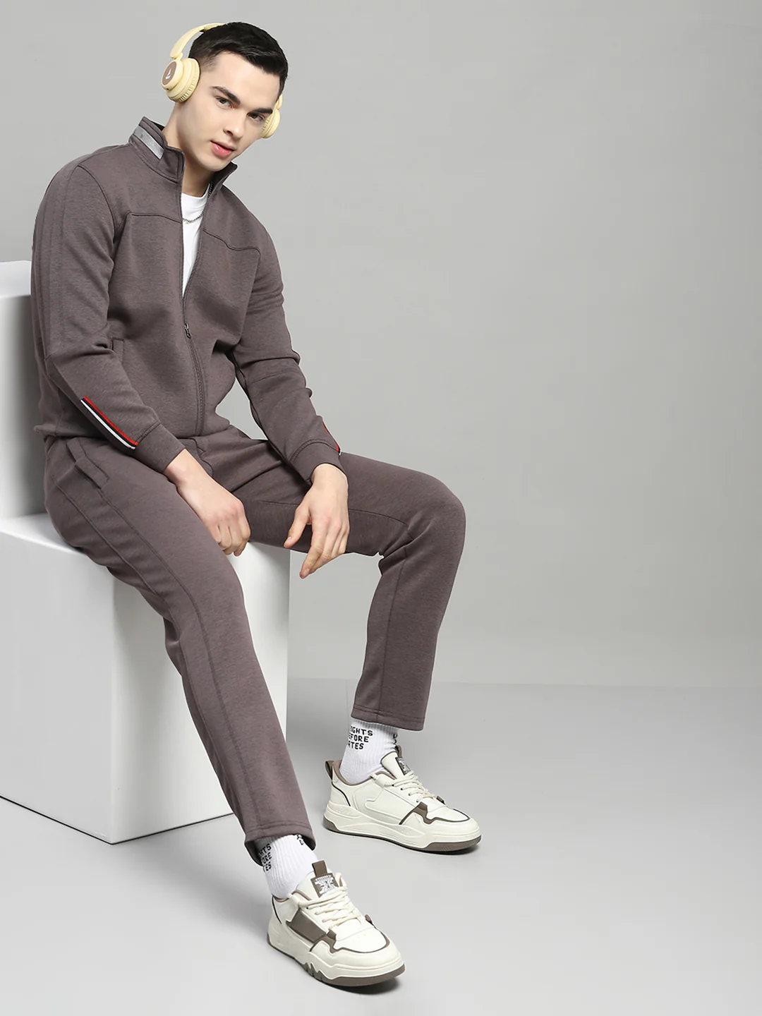 Men Charcoal Solid Mock Neck Full Sleeve Winter Tracksuit - Image 2