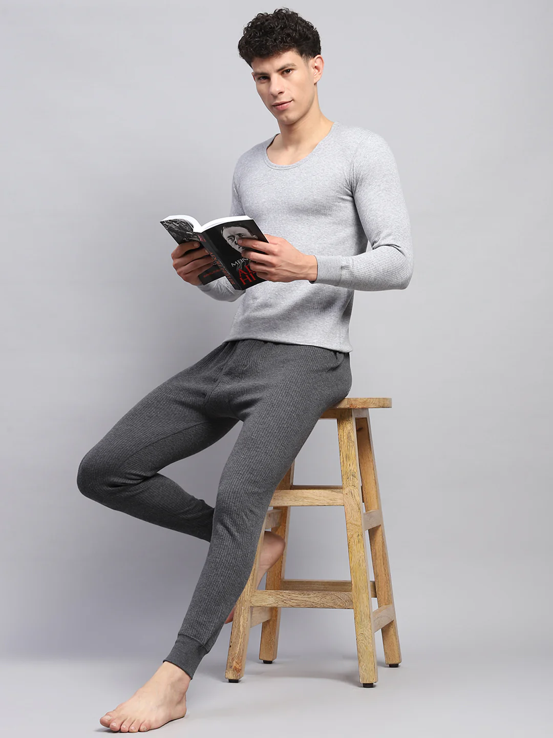 Men Charcoal Solid Thermal Lower - Image 2