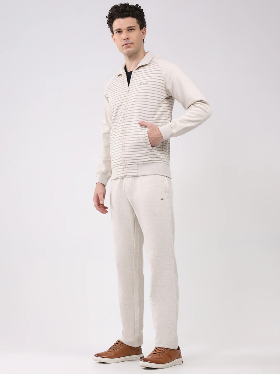 Men Cream Printed Round Neck Full Sleeve Winter Tracksuit - Image 3
