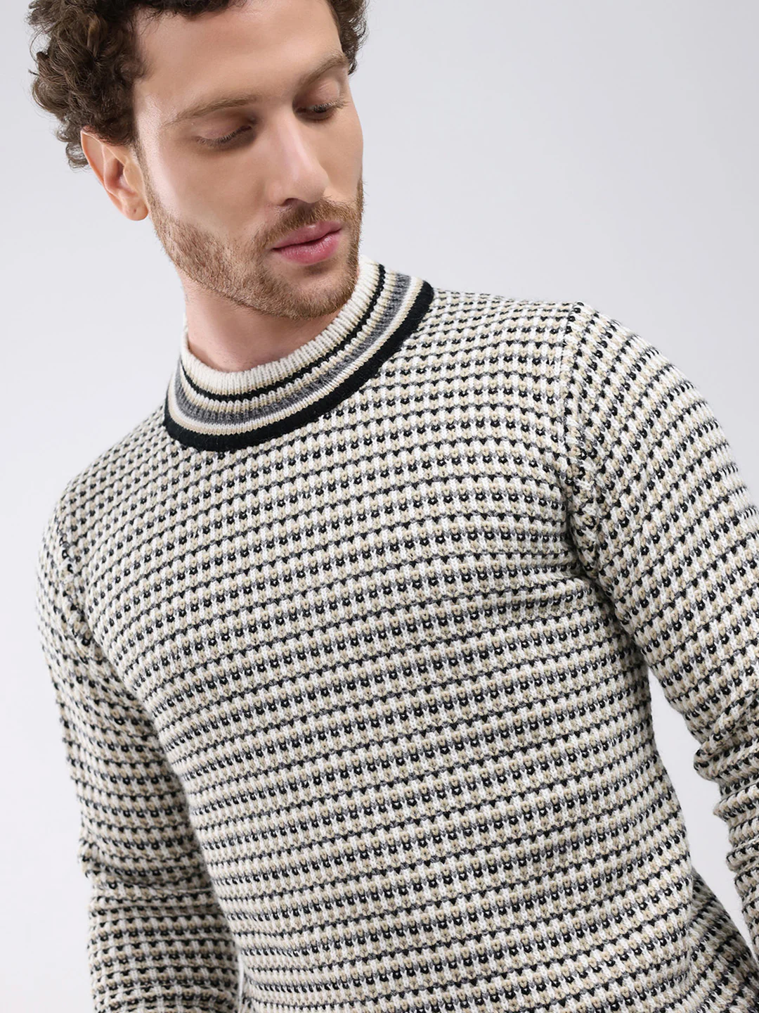 Men Cream Self Design Round Neck Full Sleeve Pullover - Image 6