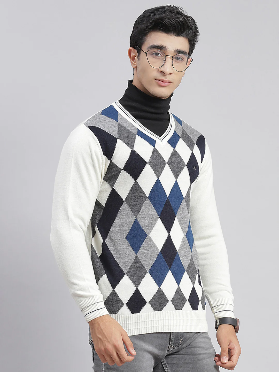 Men Cream Self Design V Neck Full Sleeve Sweaters/Pullovers - Image 4