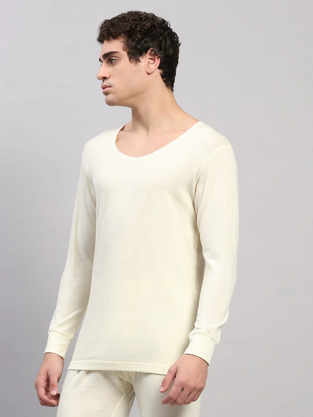Men Cream Solid Round Neck Full Sleeve Thermal Vest - Image 3