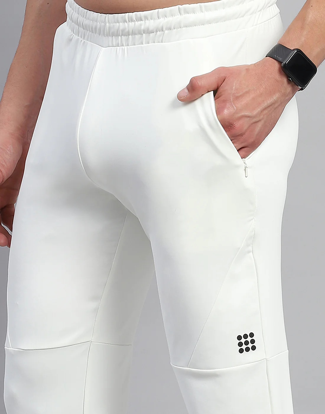 Rock.it Men Cream Solid Round Neck Full Sleeve Tracksuit - Image 8