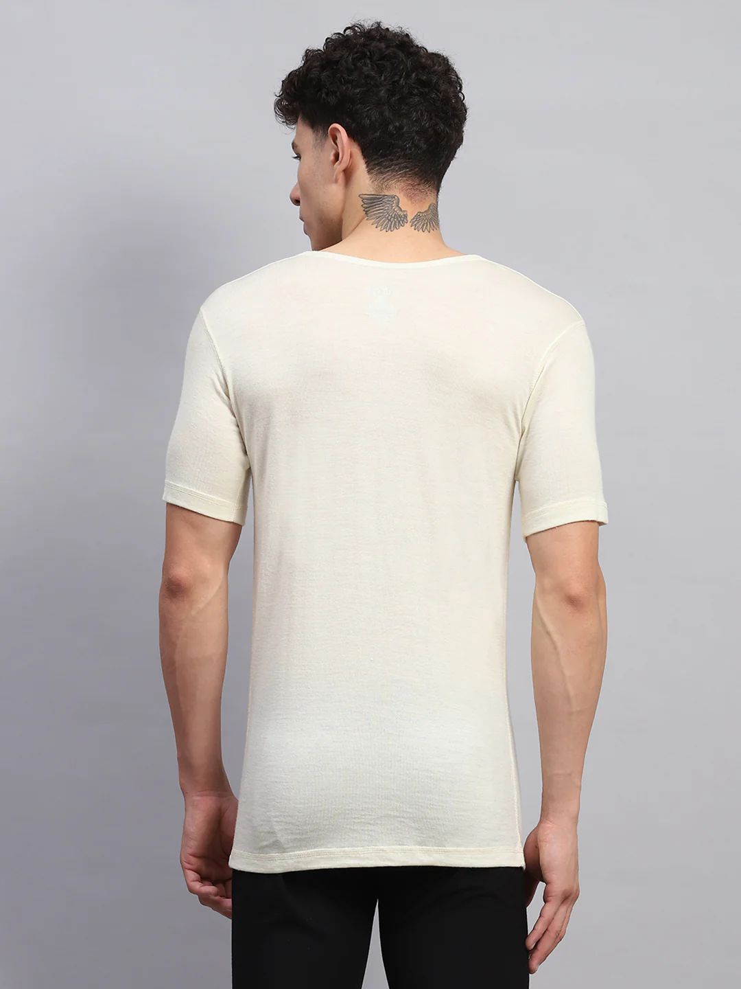 Men Cream Solid Round Neck Half Sleeve Thermal Vest - Image 5