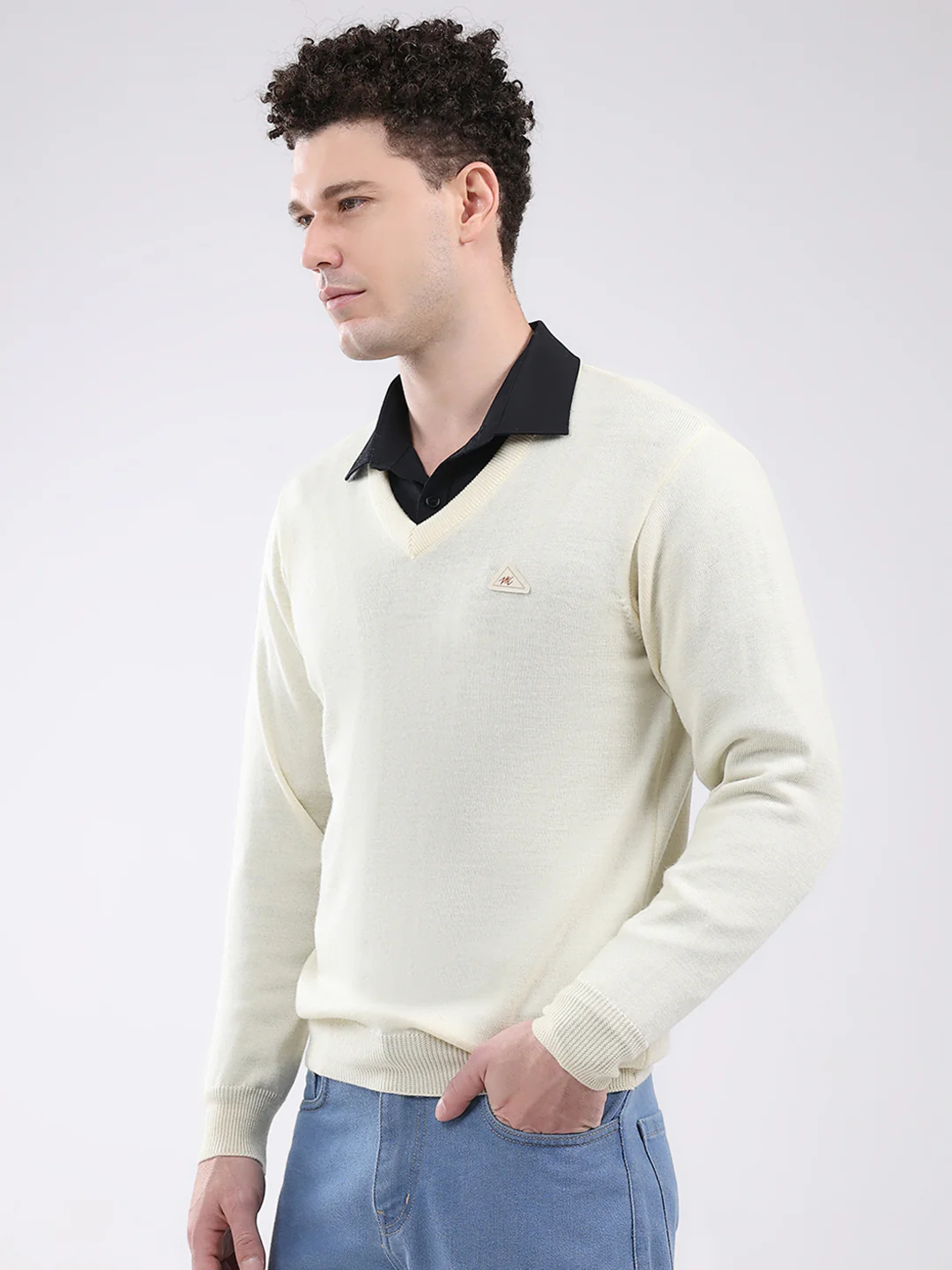 Men Cream Solid V Neck Full Sleeve Pullover - Image 3