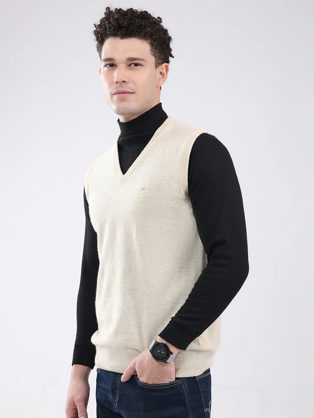 Men Cream Solid V Neck Sleeveless Sweater - Image 3