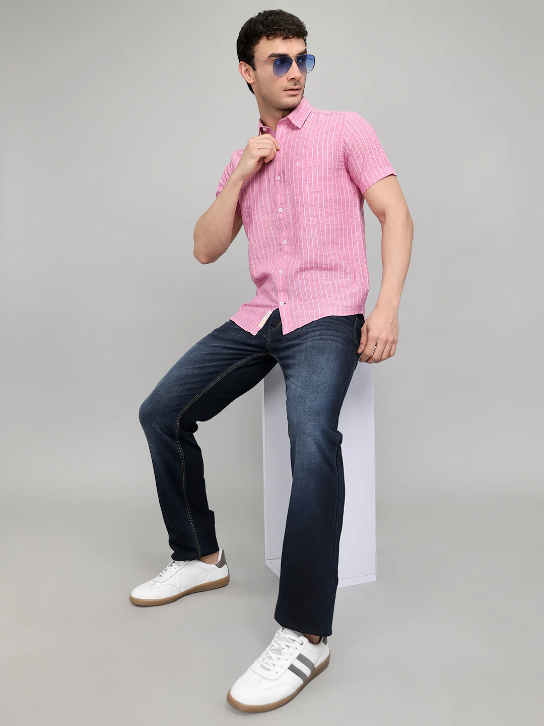Men Dark Blue Solid Straight Fit Denim - Image 6