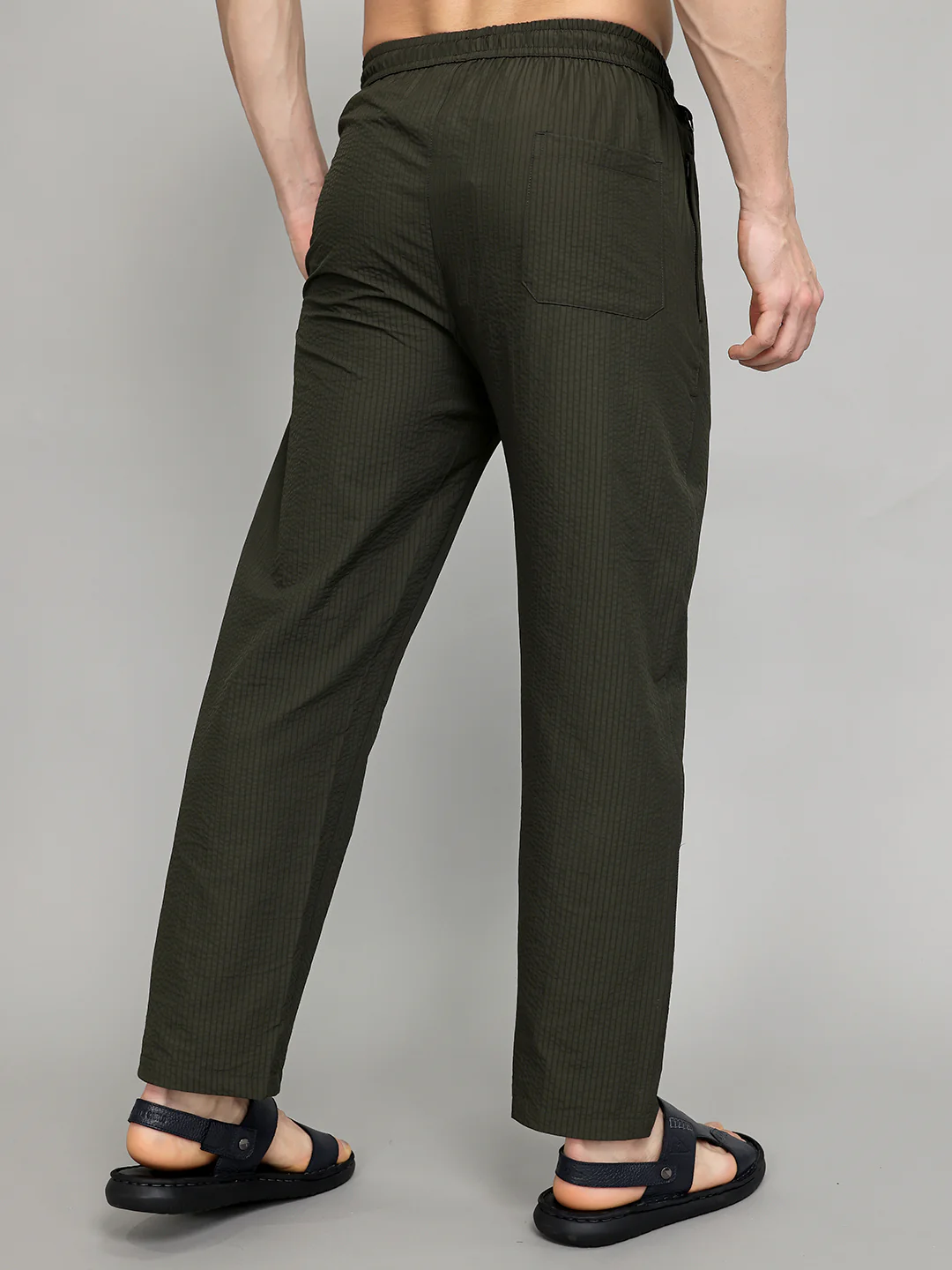 Men Dark Green Solid Regular Fit Lower - Image 5