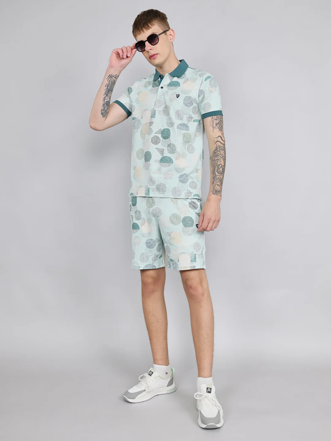 Men Green Abstract Print Regular Fit Bermuda Set - Image 6