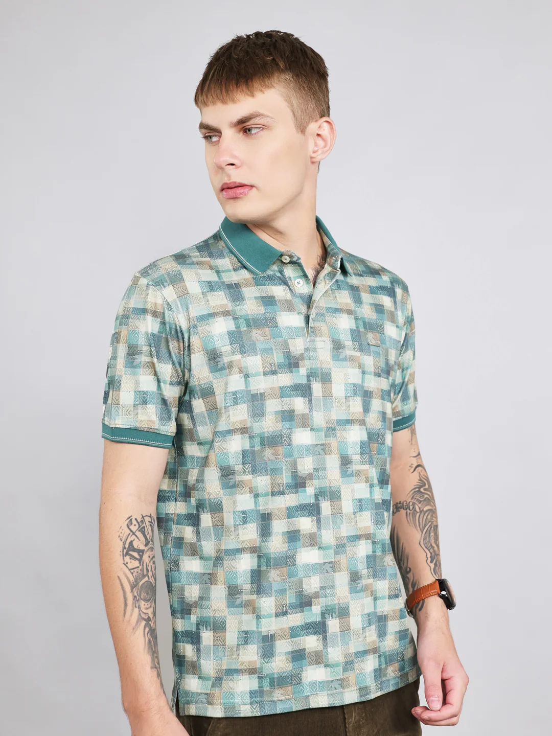 Men Green Colourblocked Collar Half Sleeve T-Shirt - Image 2